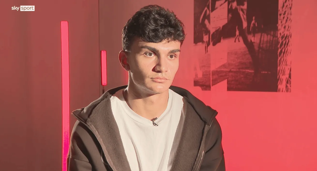 体育app下载官网-法鹰新星尤尊:被称为格策继任者让我感到自豪,将全力以赴